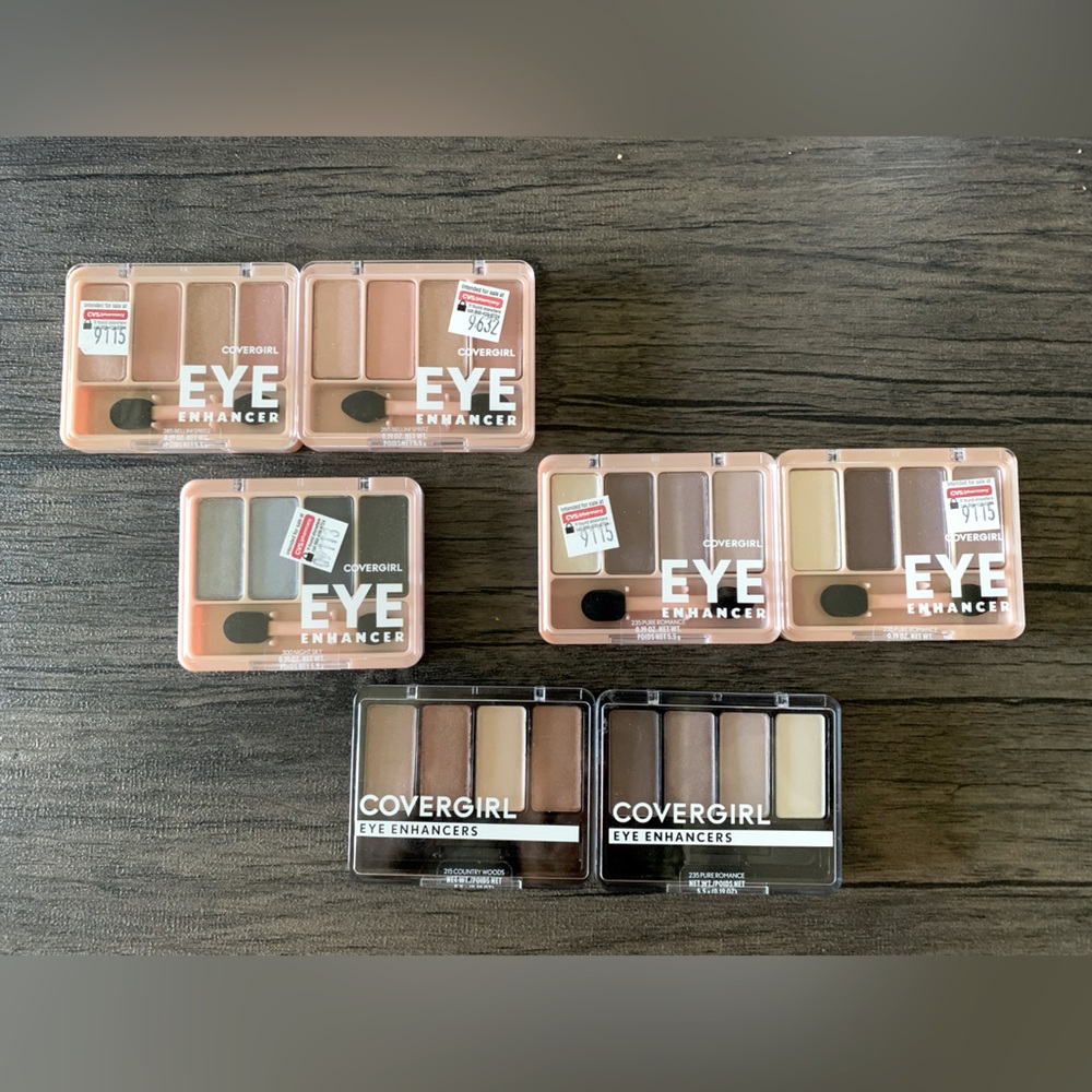NEW! CoverGirl Eye Enhancers 4-Kit Eye Shadow